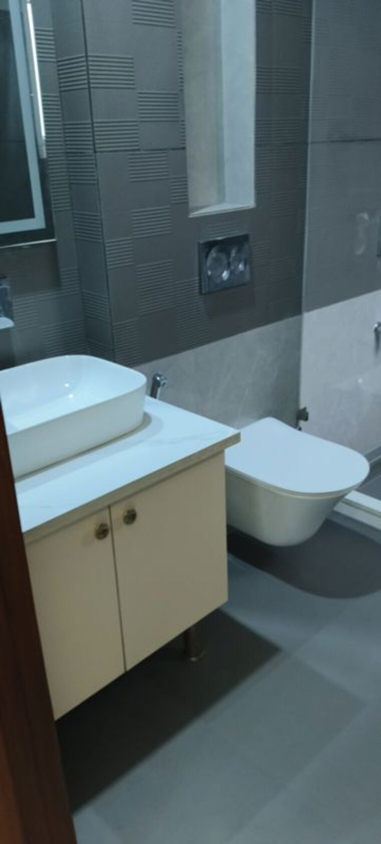 Bathroom, rwa-apartments-sector-52 6+ Bedroom 250 Sq.Ft. Villa In Sector 52 Noida 9726042