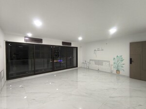 Room in 3 BHK Apartment at Pal – for Sale