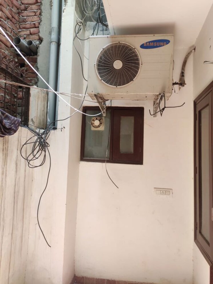 Team Area, pir machalla 3 Bedroom 1250 Sq.Ft. Builder Floor In Pir Machalla Zirakpur 9726061