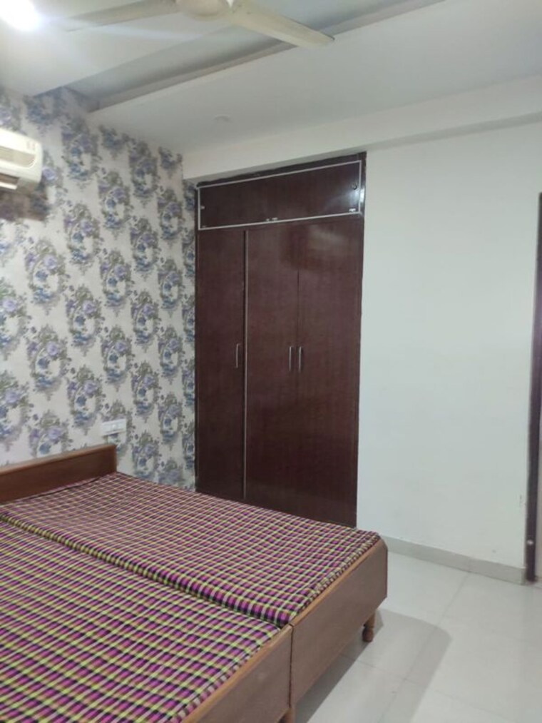 Bedroom, pir machalla 3 Bedroom 1250 Sq.Ft. Builder Floor In Pir Machalla Zirakpur 9726061