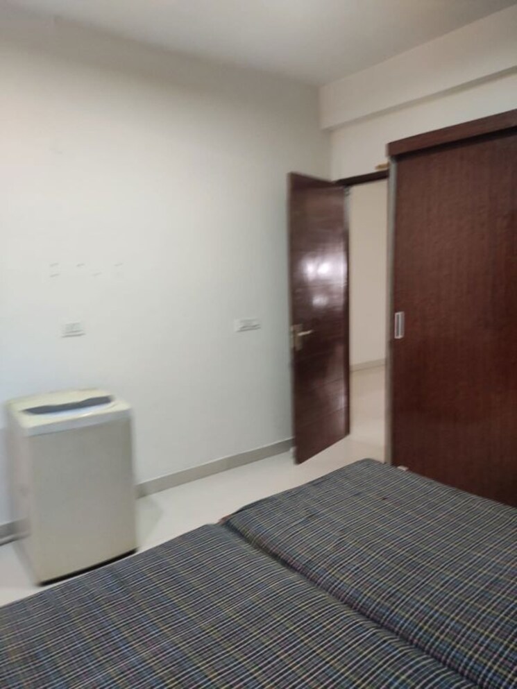 Room, pir machalla 3 Bedroom 1250 Sq.Ft. Builder Floor In Pir Machalla Zirakpur 9726061