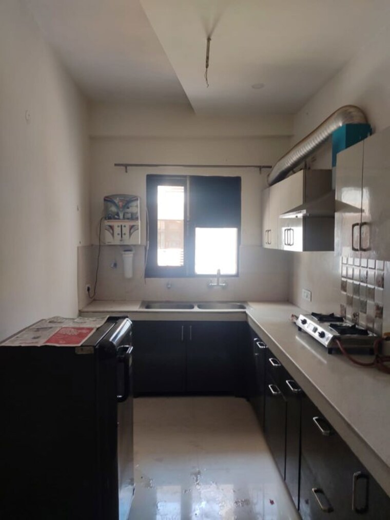 Kitchen, pir machalla 3 Bedroom 1250 Sq.Ft. Builder Floor In Pir Machalla Zirakpur 9726061