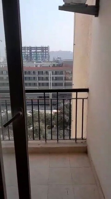 Staircase in 2.5 BHK Apartment at Amrapali Leisure Park, Amrapali Leisure Valley – for Sale