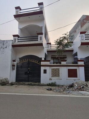 3 BHK Independent House – Exterior View View at Jankipuram Extension - for Sale