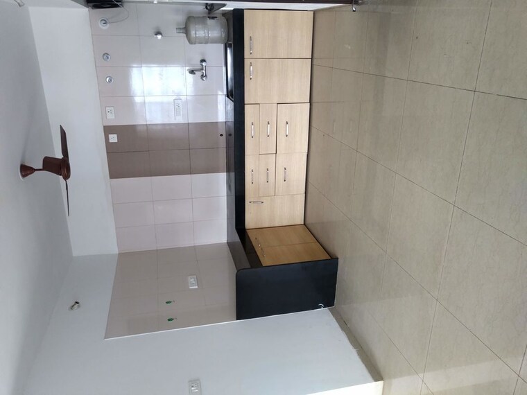 Bathroom, galore-park 3 Bedroom 1500 Sq.Ft. Apartment In Bavdhan Pune 9726075