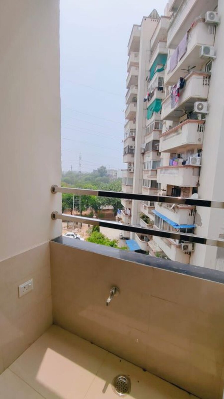 undefined, minarch-tower 1 RK 400 Sq.Ft. Builder Floor In Sector 44 Gurgaon 9726095