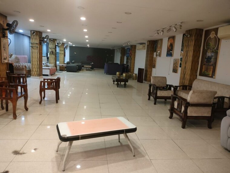 Floor Plan, gms road Commercial Showroom 6000 Sq.Ft. In Gms Road Dehradun 9726093