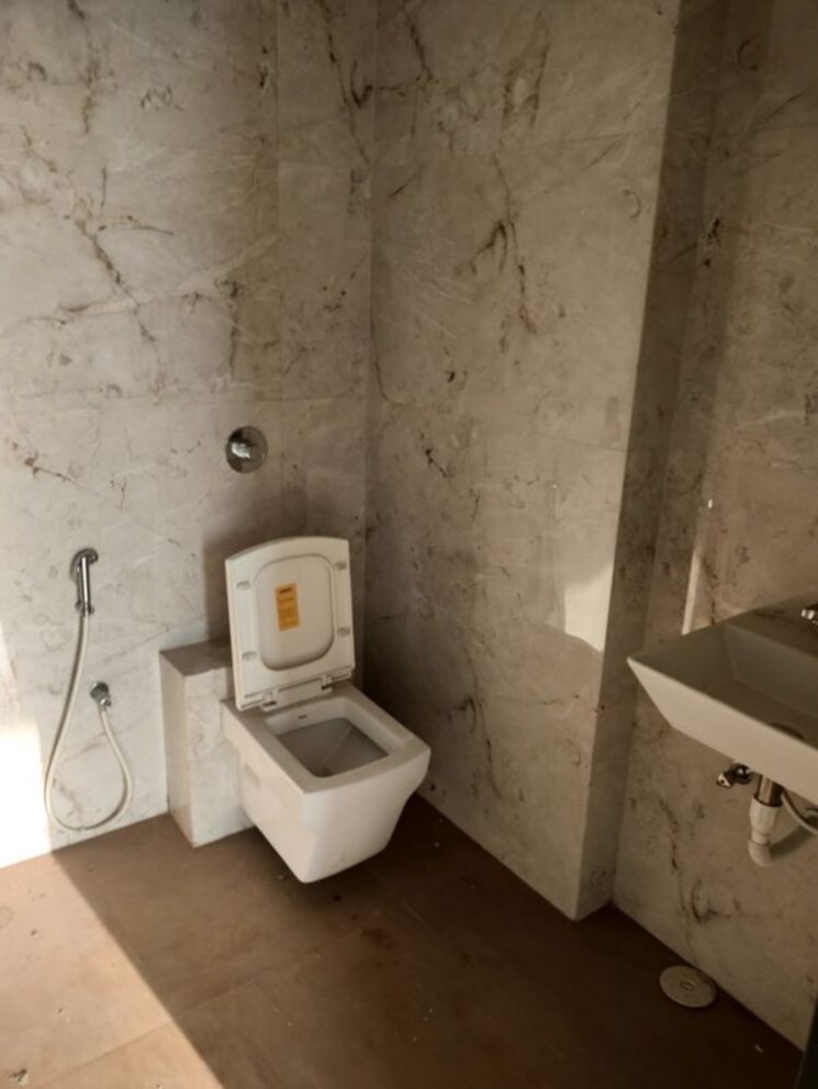 Attached Bathroom, siddhivinayak-royal-meadows 2 Bedroom 1100 Sq.Ft. Apartment In Shahad Thane 9726105