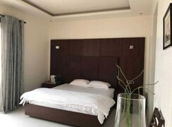3 BHK + Pooja Room Apartment For Rent in Hazratganj