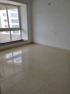 2 BHK + Servant Room Apartment For Rent in Pinnacle Brook Side