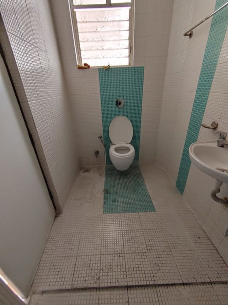 Bathroom, pinnacle-brook-side 3 Bedroom 1500 Sq.Ft. Apartment In Bavdhan Pune 9726123