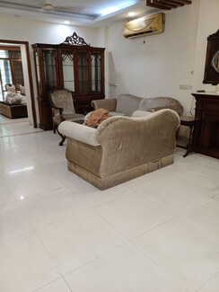4 BHK + Pooja Room,Servant Room,Study Room,Extra Room Independent House For Sale in Maharani Bagh