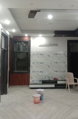 Living Room in 3 BHK Builder Floor at Kavi Nagar Block B – for Sale