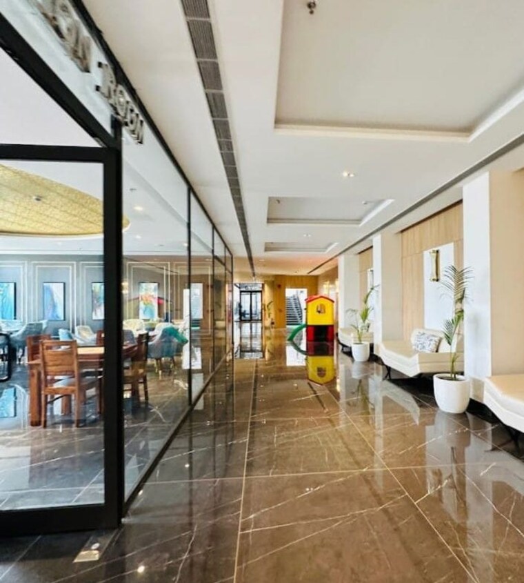 Gym, vip road 3 Bedroom 1800 Sq.Ft. Apartment In Vip Road Zirakpur 9726159