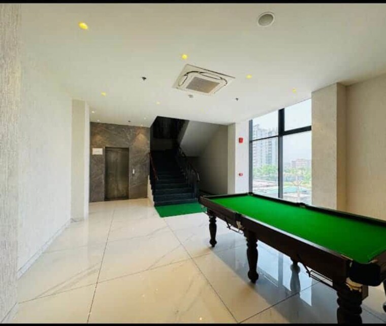 Team Area, vip road 3 Bedroom 1800 Sq.Ft. Apartment In Vip Road Zirakpur 9726159