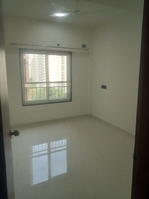Room in 1 BHK Apartment at Je And Vee Om Trimurti, Malad East – for Rent
