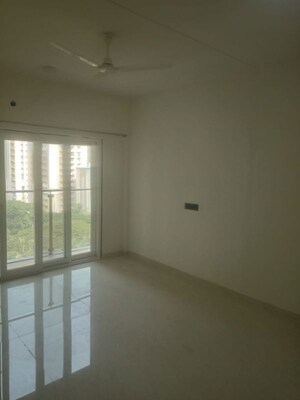1 BHK Apartment For Rent in Je And Vee Om Trimurti, Malad East