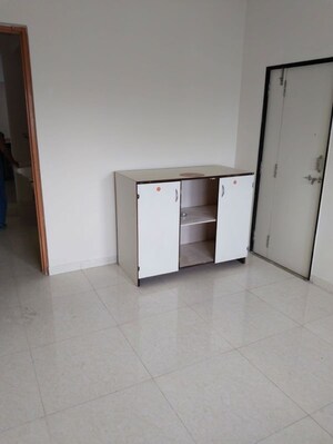 Room in 2 BHK Apartment at Brahma Vantage High A, Bavdhan – for Rent