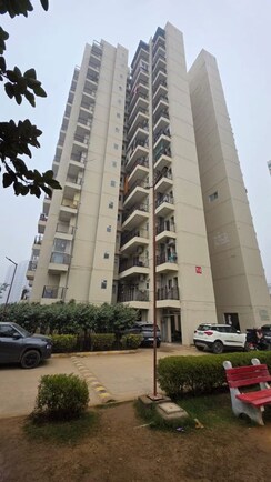 3 BHK + Pooja Room Apartment For Sale in Tata La Vida
