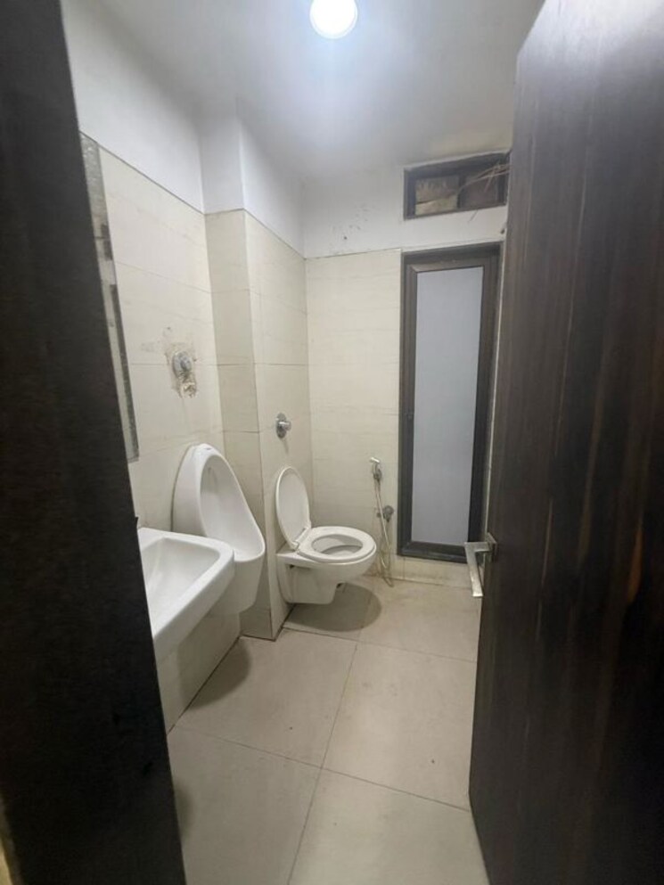 Bathroom, iscon-emporio Commercial Office Space 980 Sq.Ft. In Jodhpur Ahmedabad 9726196