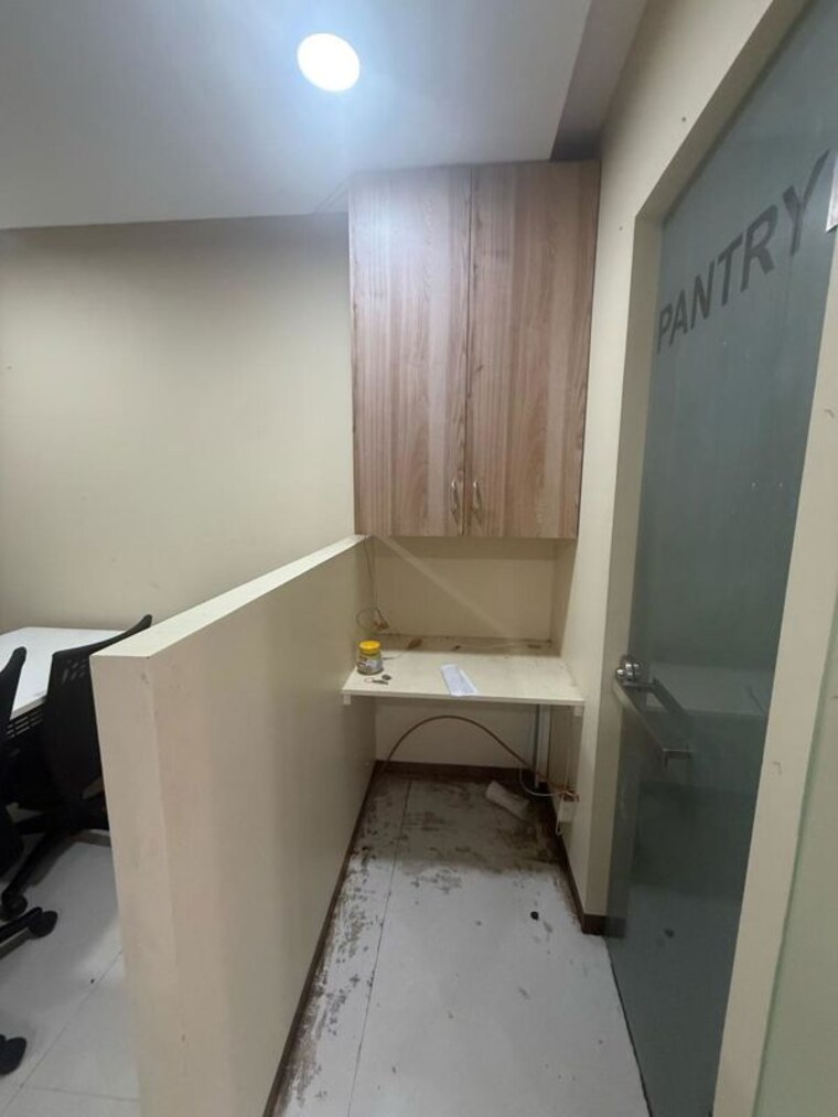 Team Area, iscon-emporio Commercial Office Space 980 Sq.Ft. In Jodhpur Ahmedabad 9726204