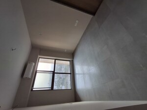 Room in 3 BHK Apartment at Birla Vanya, Kalyan West – for Rent