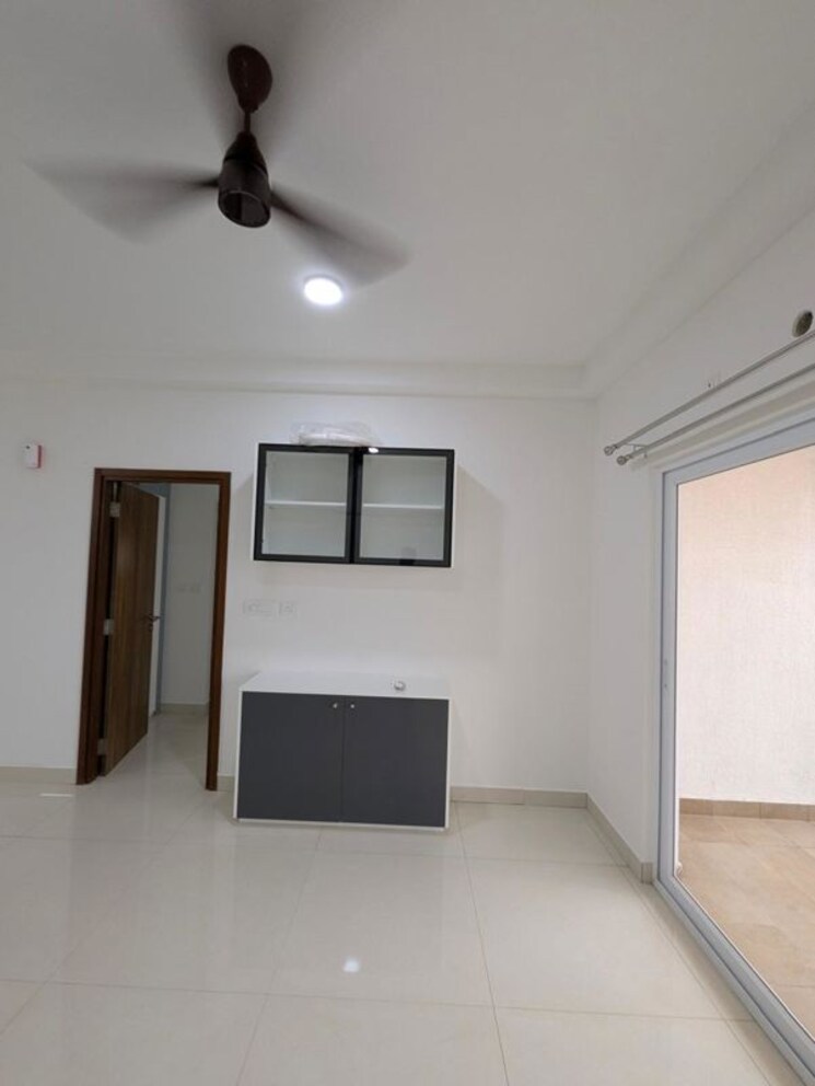 Room, prestige-tranquil 3.5 Bedroom 2049 Sq.Ft. Apartment In Kokapet Hyderabad 9726229