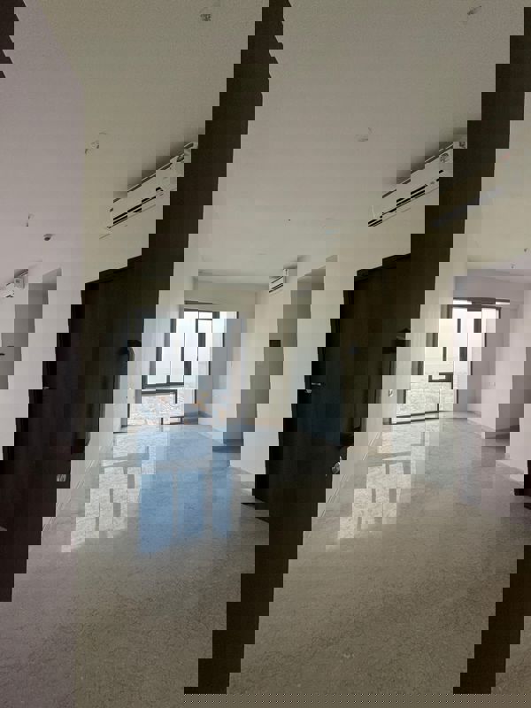 2 BHK Apartment For Rent in Piramal Mahalaxmi Central Tower 2