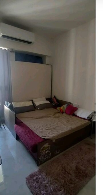 Bedroom in 2 BHK Apartment at Lodha Amara, Kolshet Road – for Rent
