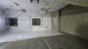 Bathroom in 1 BHK Apartment at Dilshad Colony – for Sale