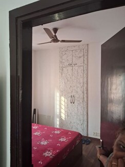 3 BHK + Servant Room Apartment For Rent in SLF Sunshine Avenue