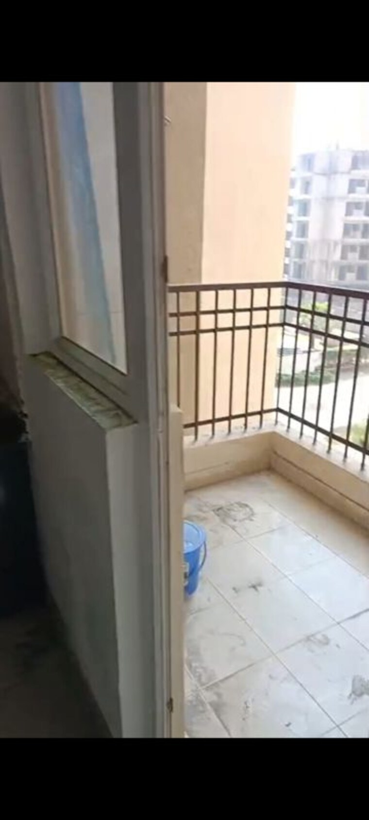 Balcony, ajnara-le-garden 2.5 Bedroom 1140 Sq.Ft. Apartment In Sector 16b Greater Noida Greater Noida 9726270