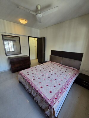 Bedroom in 2.5 BHK Apartment at Dosti Vijeta, Vartak Nagar – for Rent