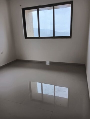 2 BHK Apartment For Rent in Yashraj Park CHS, Kasarvadavali