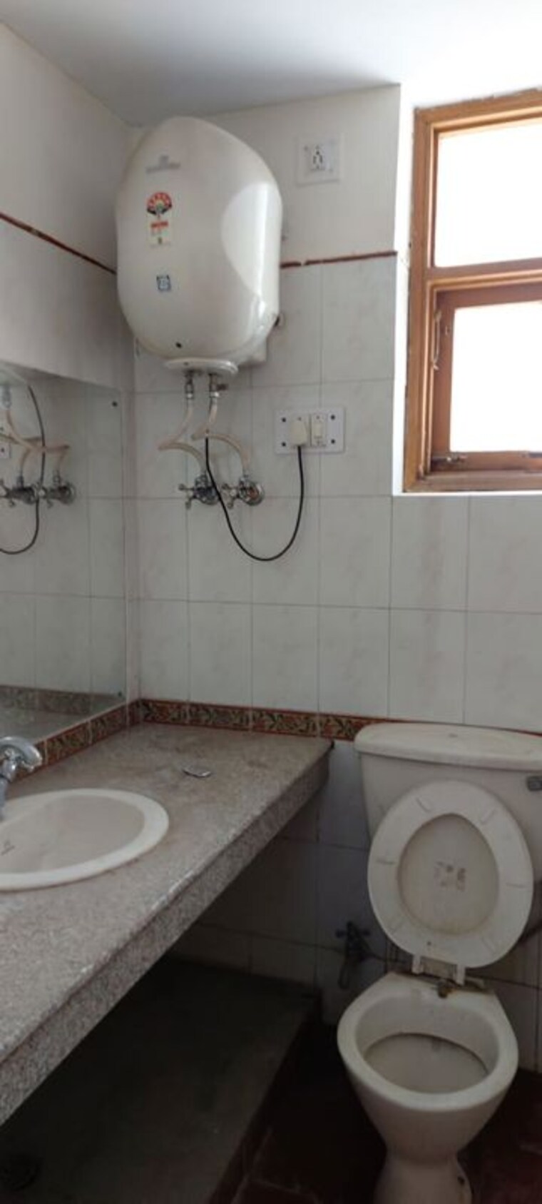Bathroom, ansal-sushant-estate 4 Bedroom 1680 Sq.Ft. Apartment In Sector 52 Gurgaon 9726301