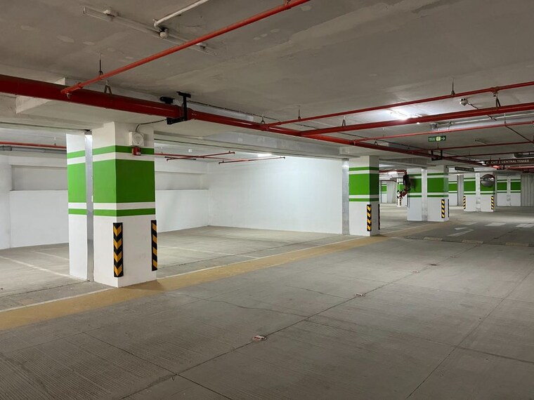  Parking, piramal-mahalaxmi 2 Bedroom 796 Sq.Ft. Apartment In Mahalaxmi Mumbai 9726300