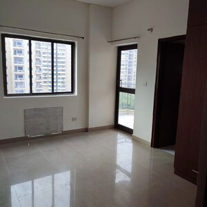 Room in 3 BHK Apartment at Ardee City Palm Grove Heights, Sector 52 – for Sale
