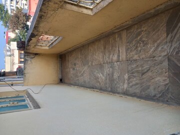 Room in 2 BHK Apartment at Indrapuri Colony – for Rent