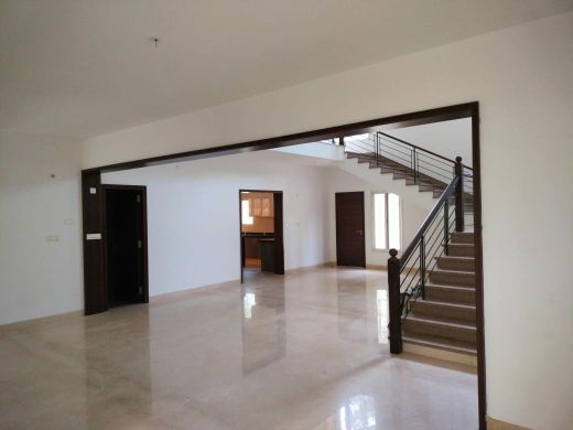 4 BHK + Servant Room Villa For Rent in Embassy Grove