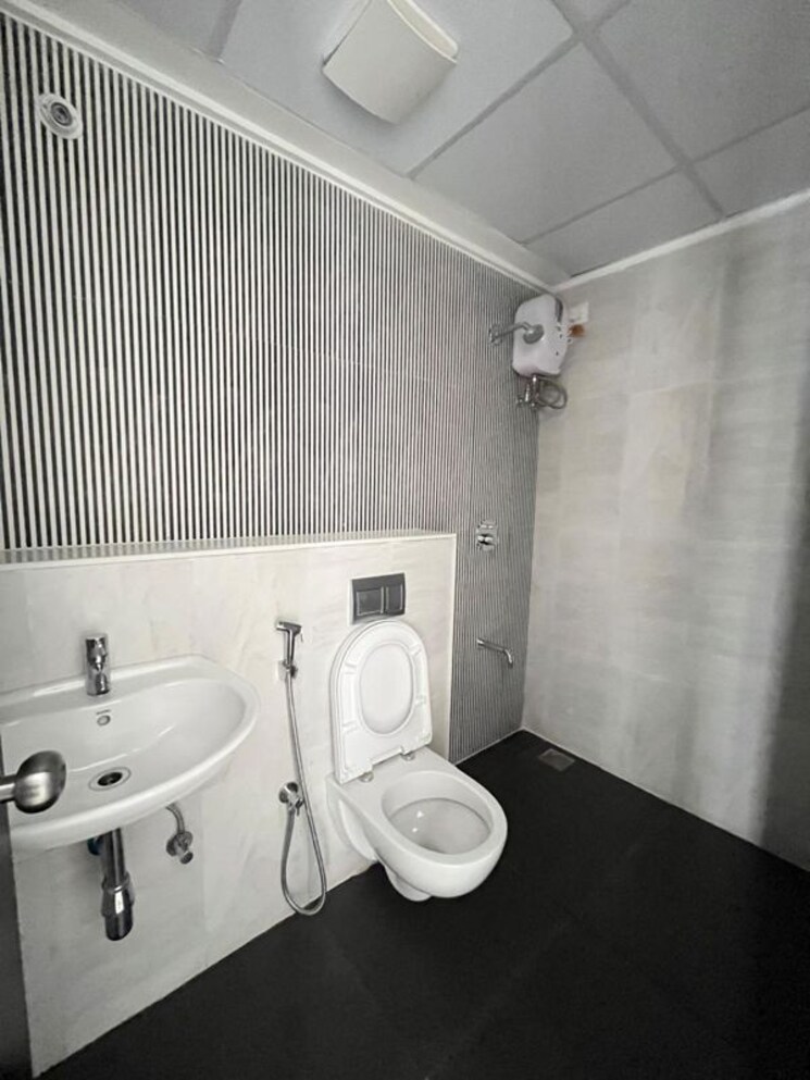 Bathroom, lodha-palava-downtown 2 Bedroom 630 Sq.Ft. Apartment In Dombivli East Thane 9726320