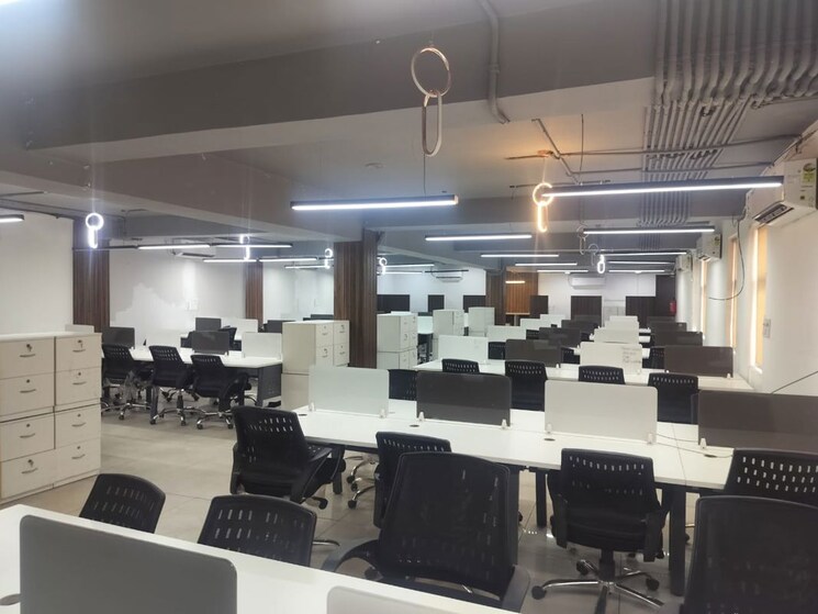 Team Area, klj-noida-one Commercial Office Space in IT/SEZ 4100 Sq.Ft. In Sector 62 Noida 9726326
