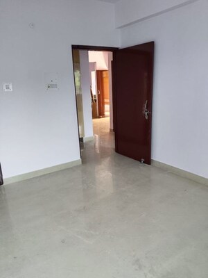 Room in 2 BHK Apartment at Morabadi – for Sale