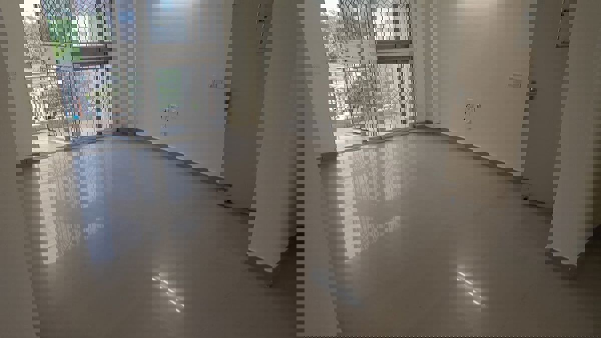 2.5 BHK + Extra Room Builder Floor For Sale in Orchid Island