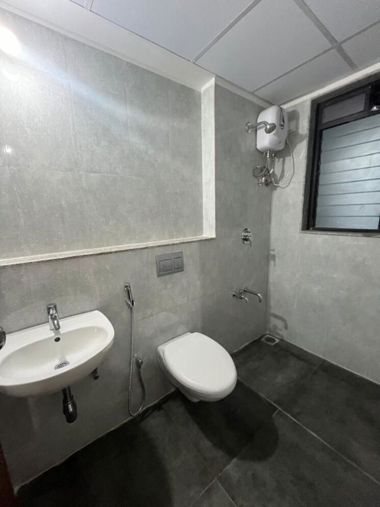 Bathroom, lodha-palava-downtown 1 Bedroom 449 Sq.Ft. Apartment In Dombivli East Thane 9726360