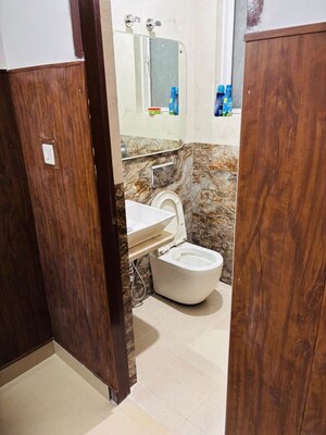 Bathroom in 4 BHK Builder Floor at Ardee City, Sector 52 – for Sale
