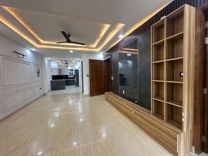 Parking in 3 BHK Builder Floor at Fidato Honour Homes, Sector 89 – for Rent