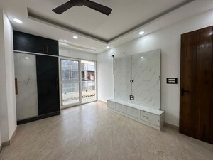 Room in 3 BHK Builder Floor at Fidato Honour Homes, Sector 89 – for Rent