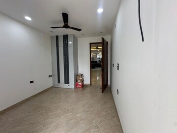 Room in 3 BHK Builder Floor at Fidato Honour Homes, Sector 89 – for Rent