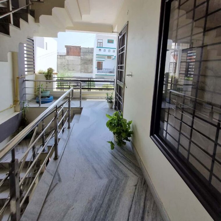 Balcony, gomti nagar Pg For Girls In Gomti Nagar 9726380