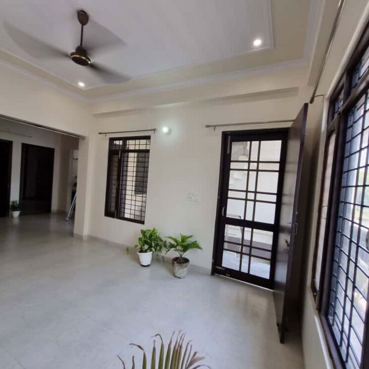 Room, gomti nagar Pg For Girls In Gomti Nagar 9726383